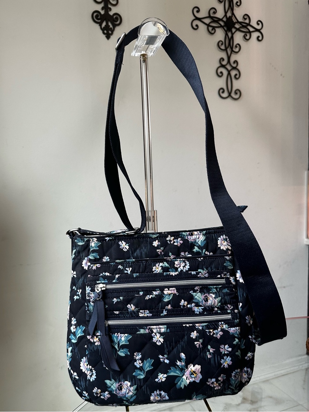 Vera Bradley navy garden